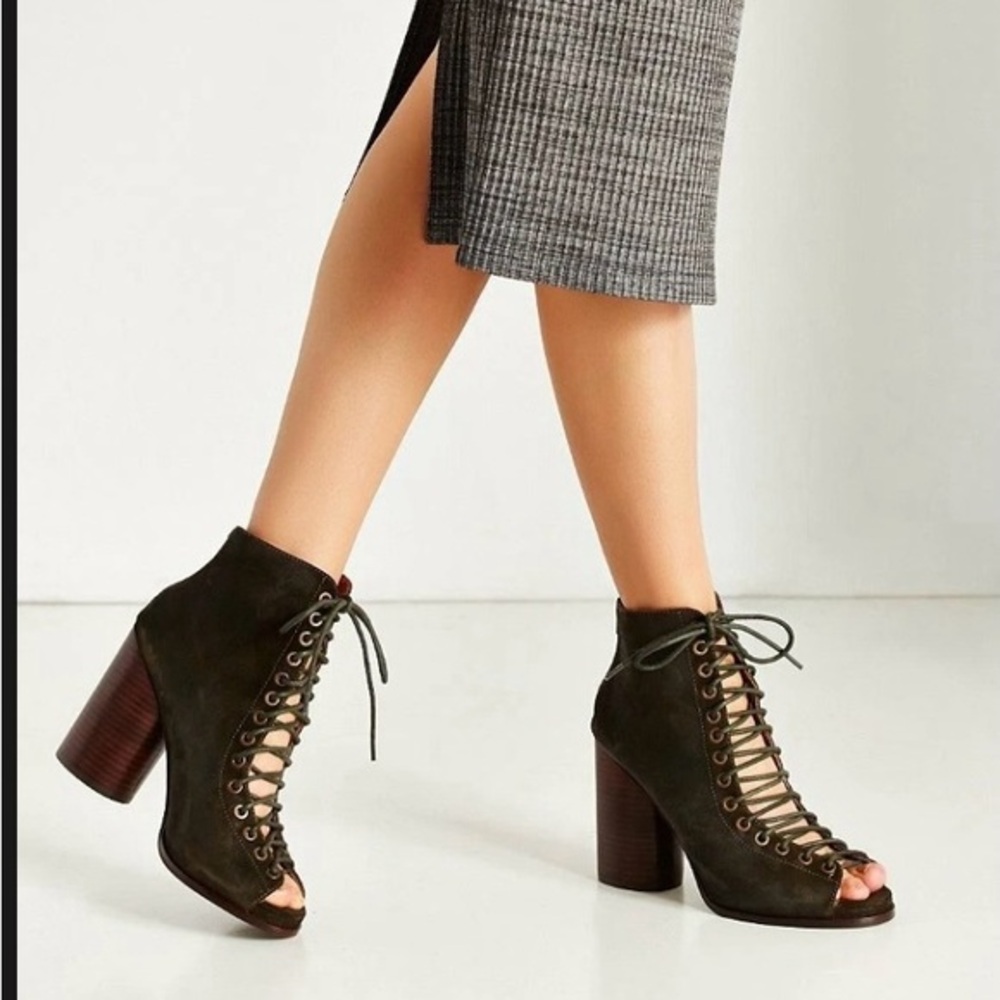 JEFFREY CAMPBELL GREEN olive Suede lace up ankle boots size 9